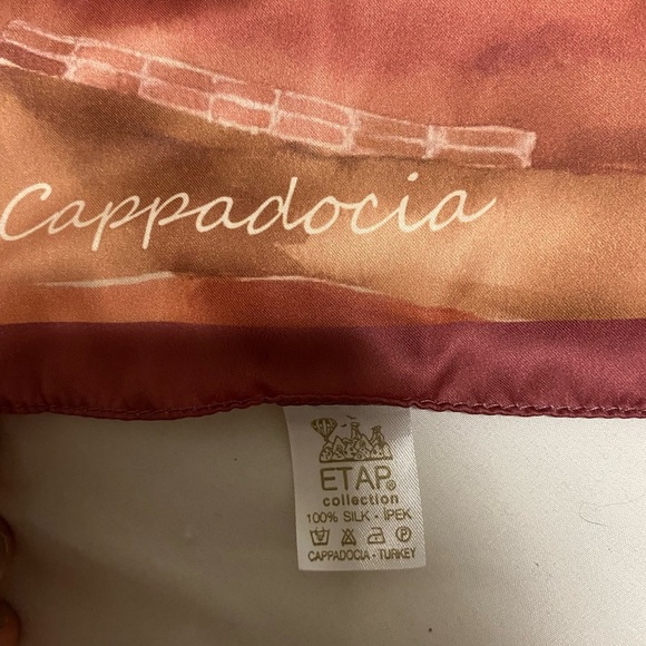 Cappadocia Turkey Hot Air Balloons 100% silk acarf - Picture 12 of 12